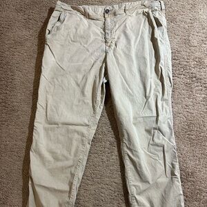 American Eagle Men’s Next Level Flex Orignal Straight Khaki Pants 38x32